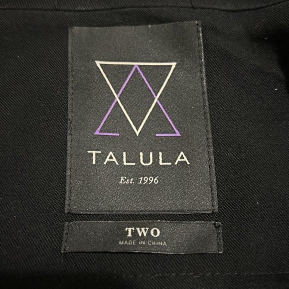 Aritzia Talula relaxed fit blazer black size 2 - Picture 3 of 4